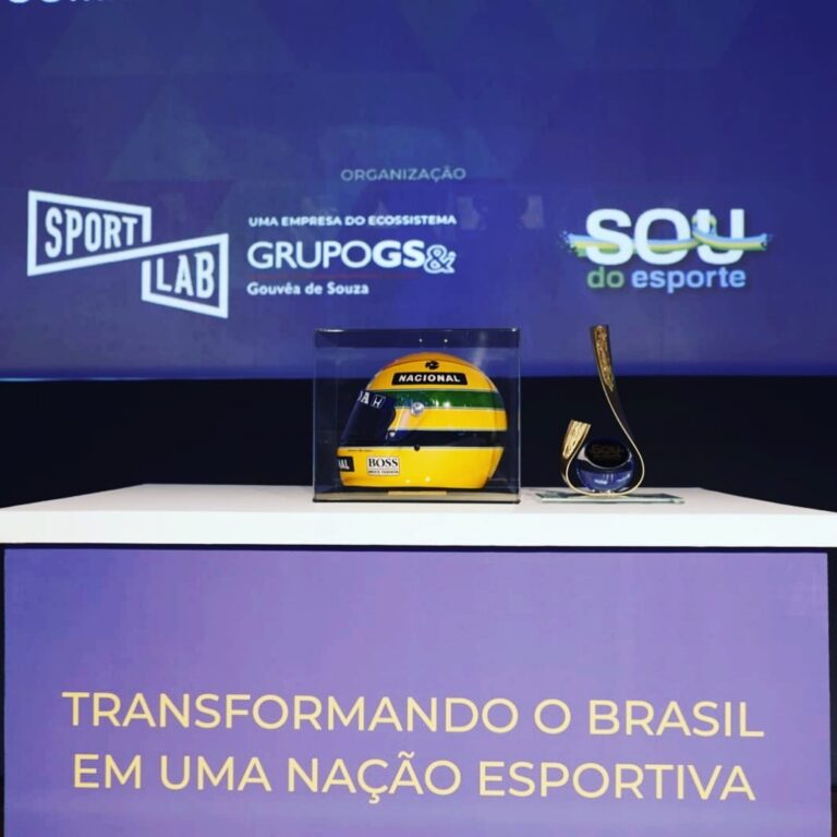 Capacete-do-Senna-768×768